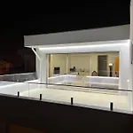 Sunset Apartment *